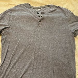Purple Old Navy short sleeve Henley XL